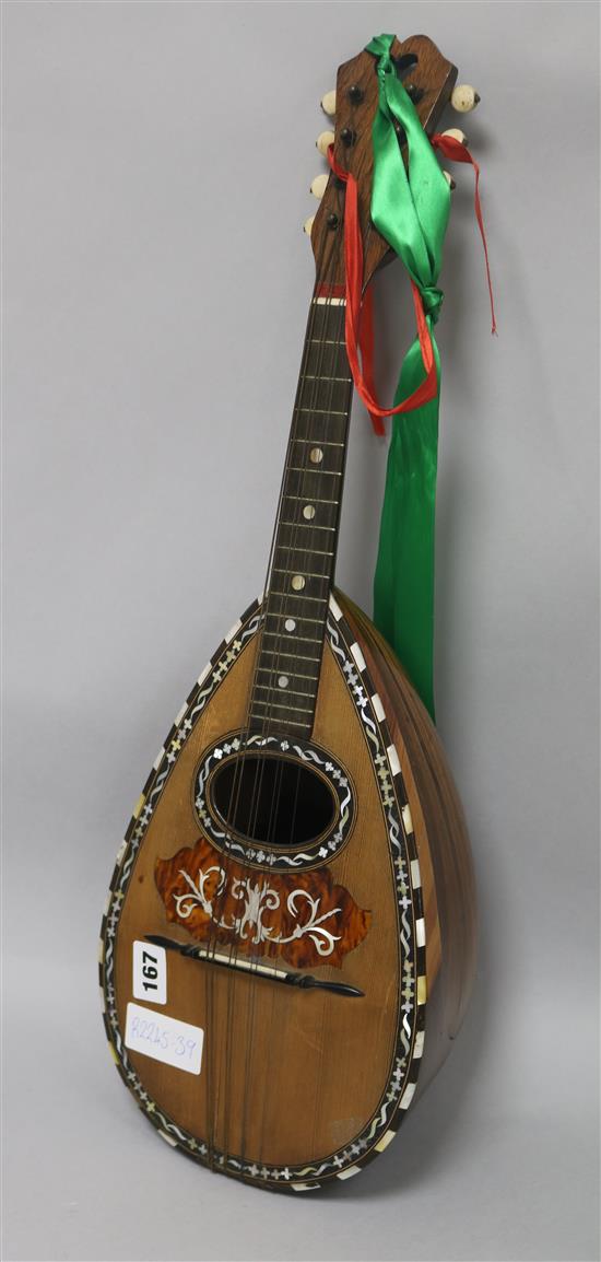 A Stridentr Napoli mandolin